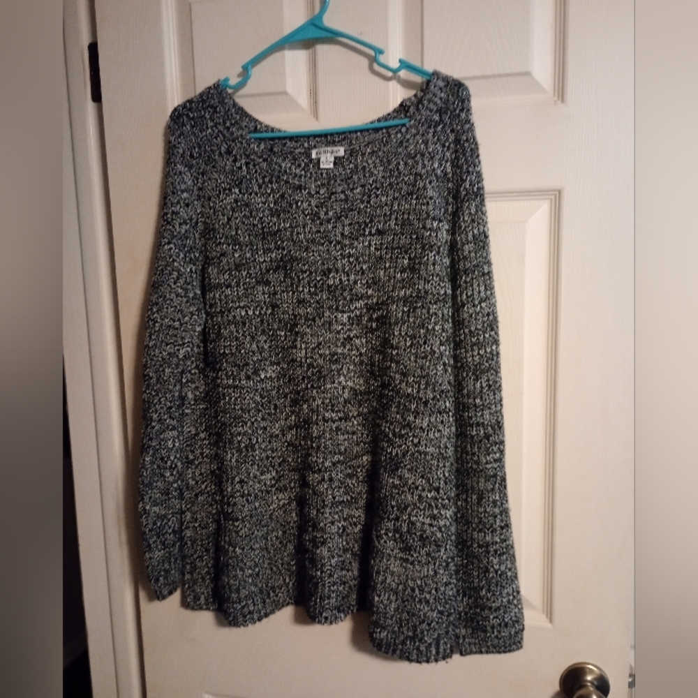 Women's Black and White Tunic Style Sweater By Hannah